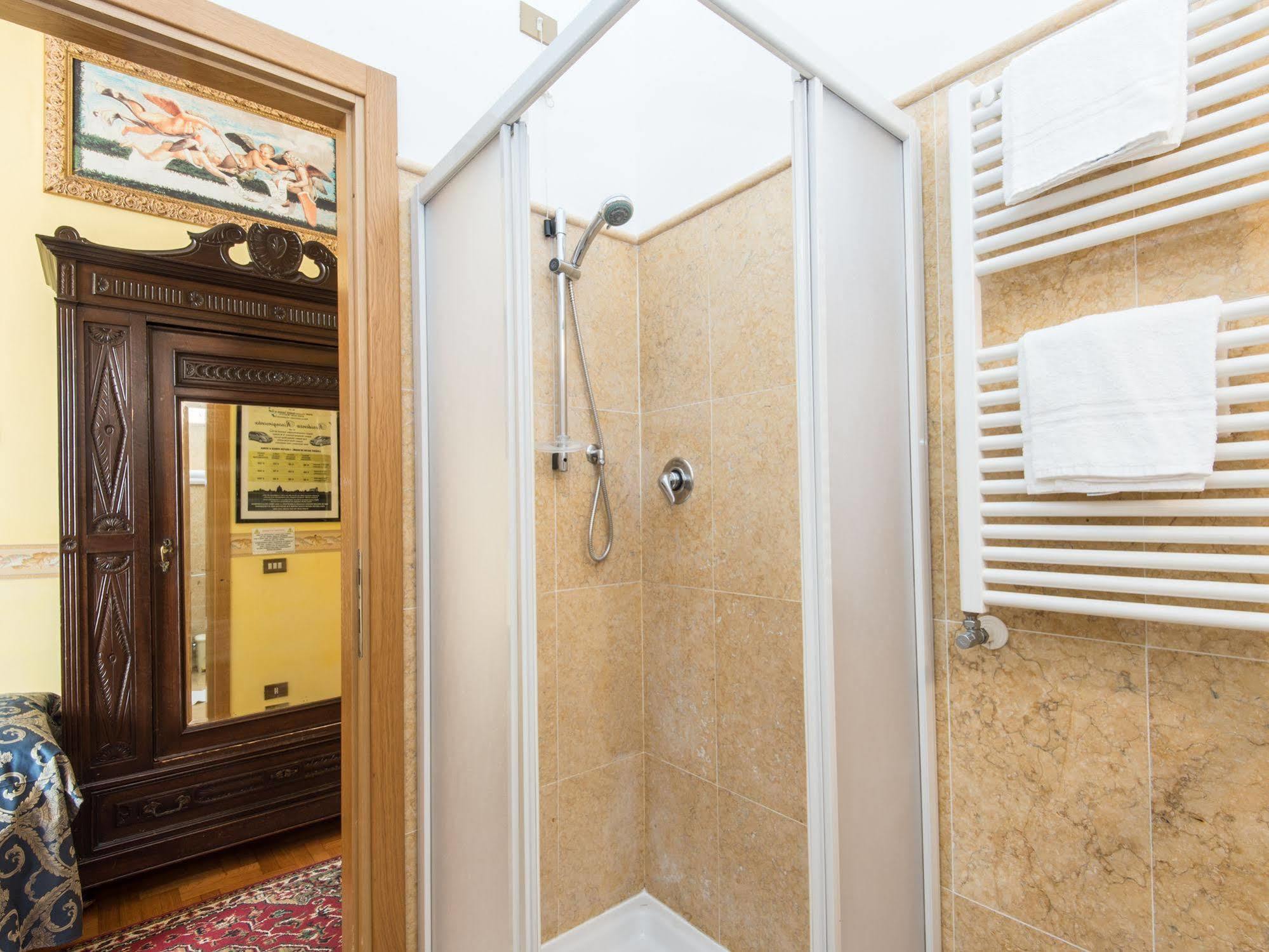 Residenza Risorgimento Pensión 2*